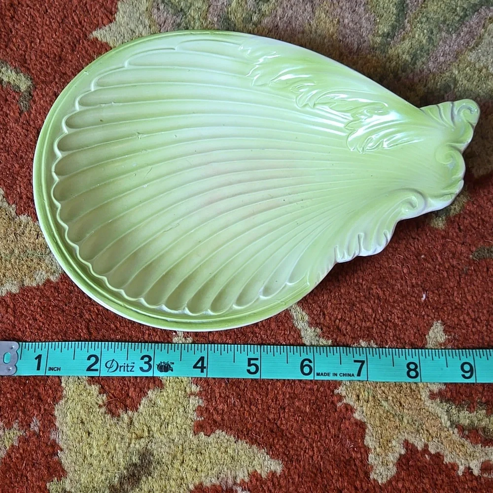 Vintage Irice Green Shell-Shaped Decorative Trinket Dish